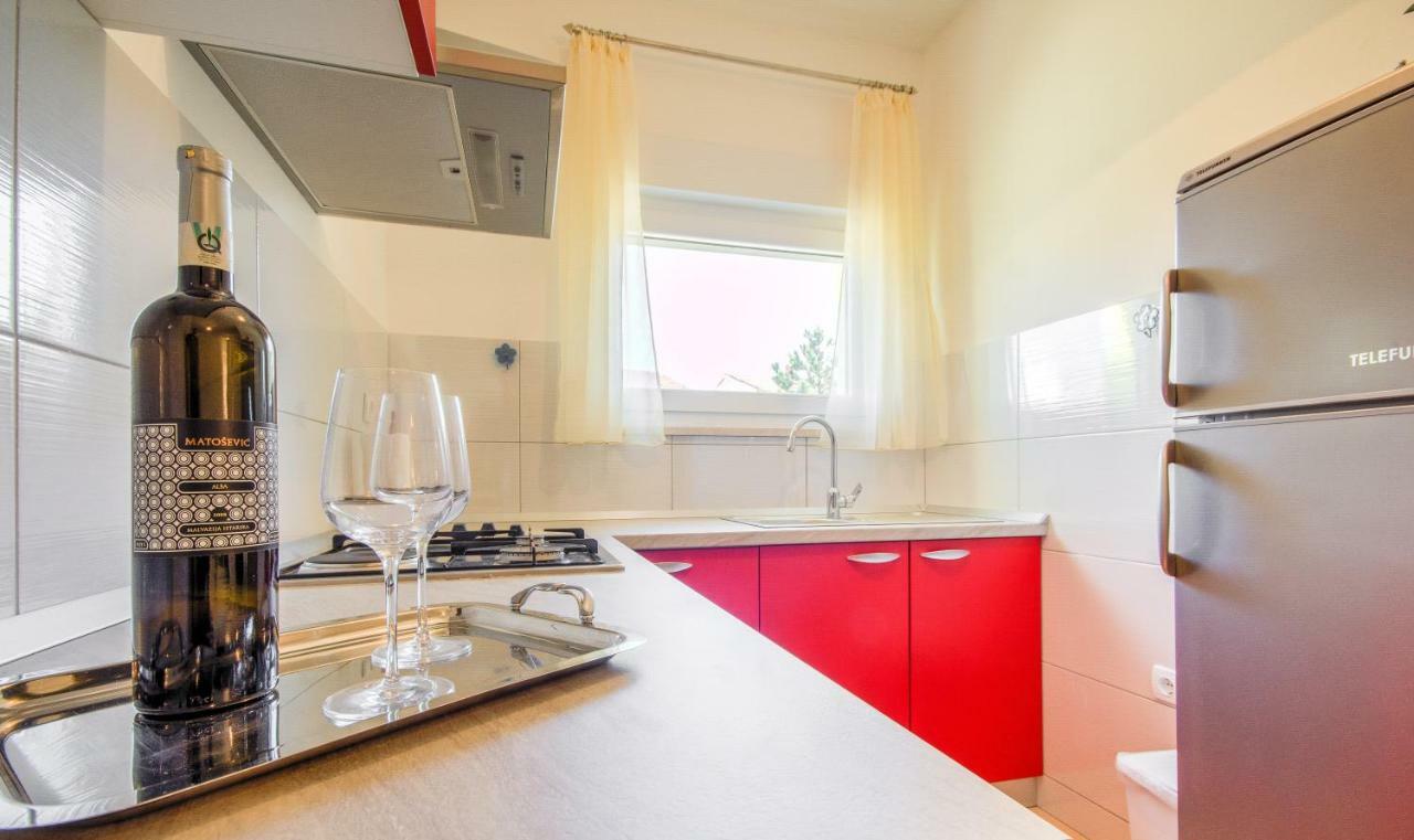 Apartmani Prodan 2 Fažana Exterior foto