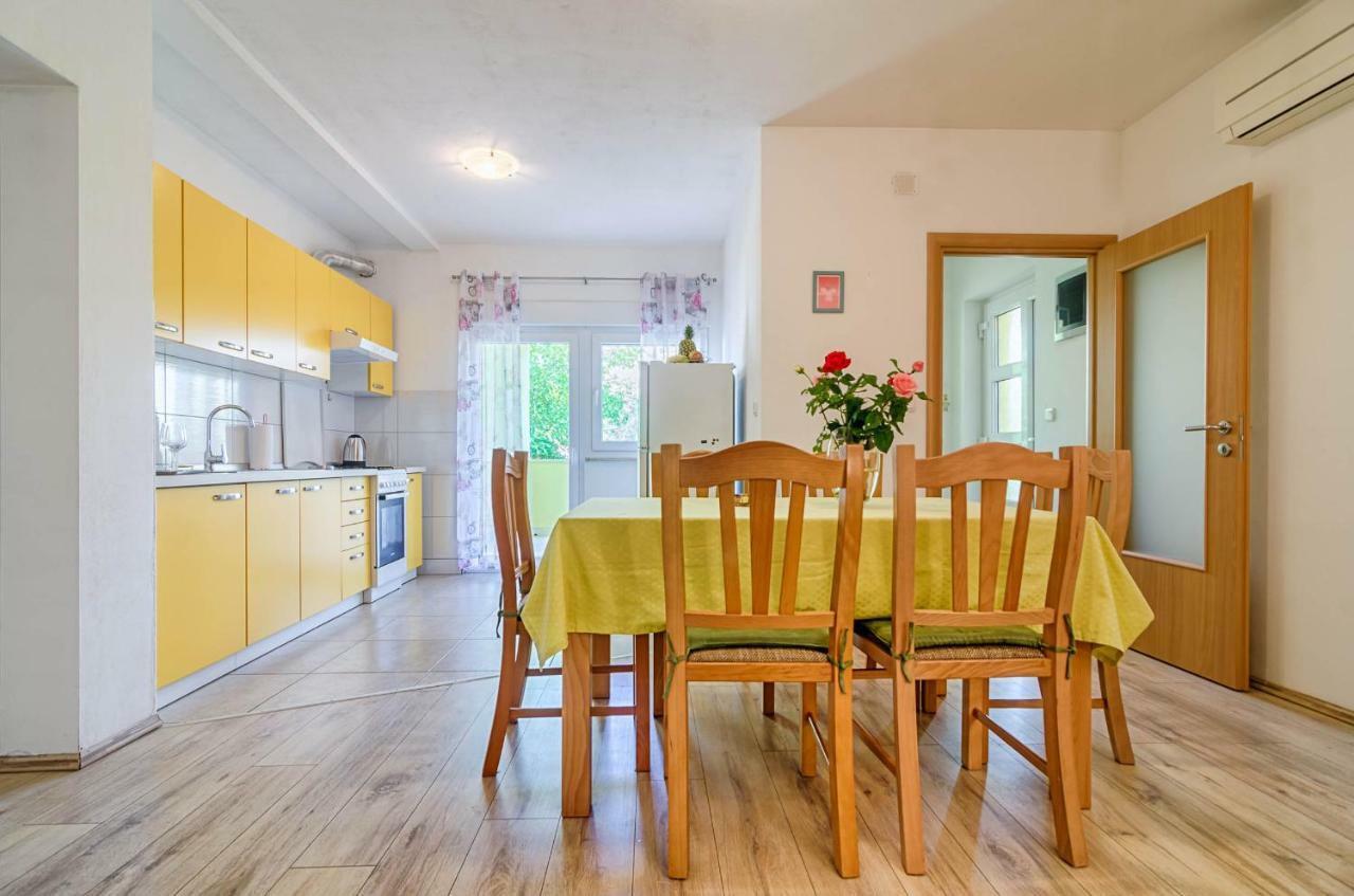 Apartmani Prodan 2 Fažana Exterior foto