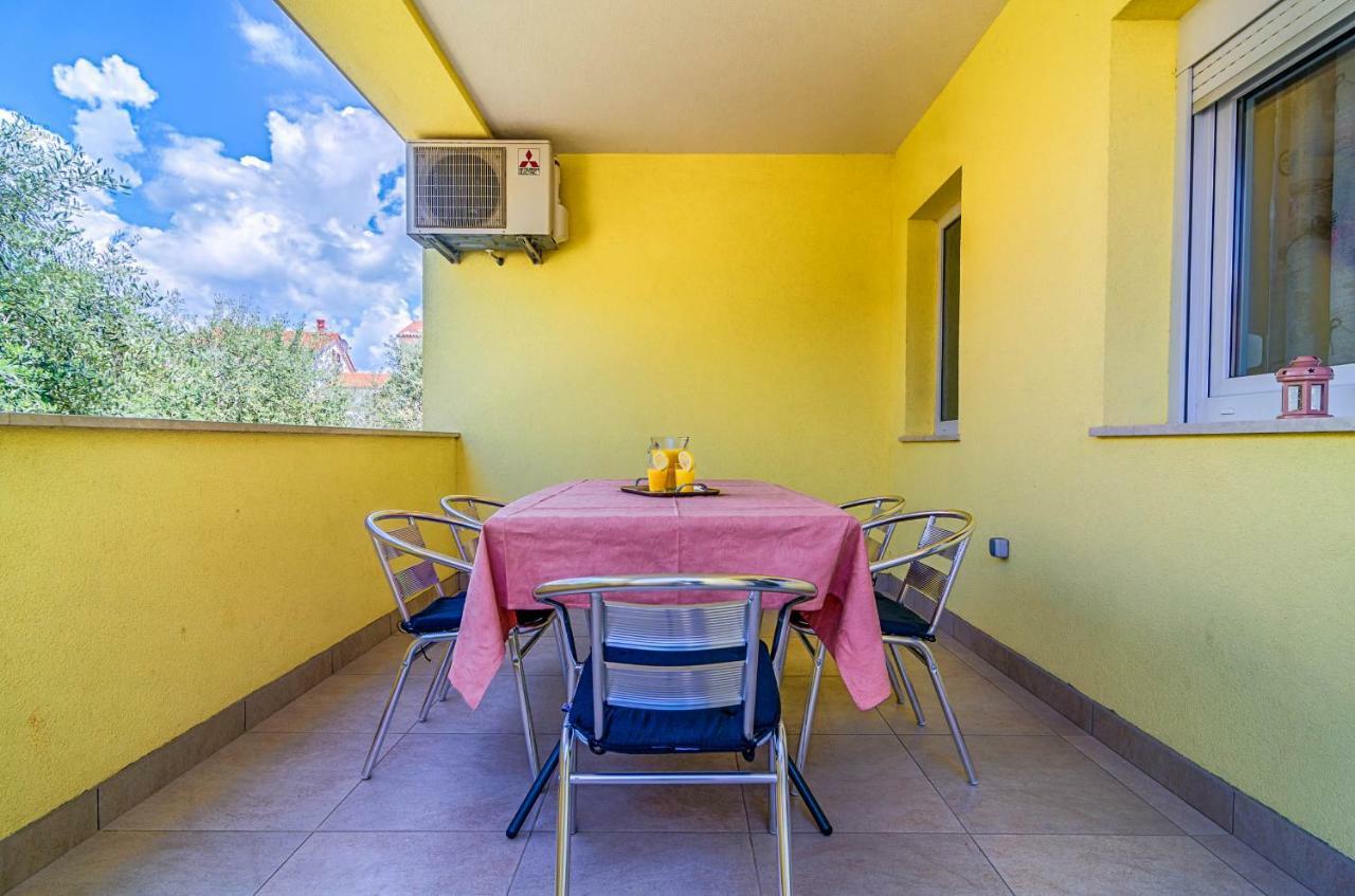 Apartmani Prodan 2 Fažana Exterior foto